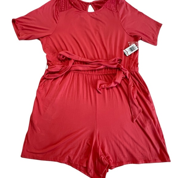 Torrid Coral Supersoft Elbow Sleeve Lace Shoulder Romper Size 2X 18/20 NWT - Picture 8 of 17